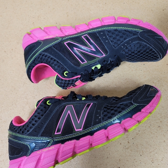 WOMEN'S NEW BALANCE 750 V1 RUNNING SHOES - Picture 5 of 8
